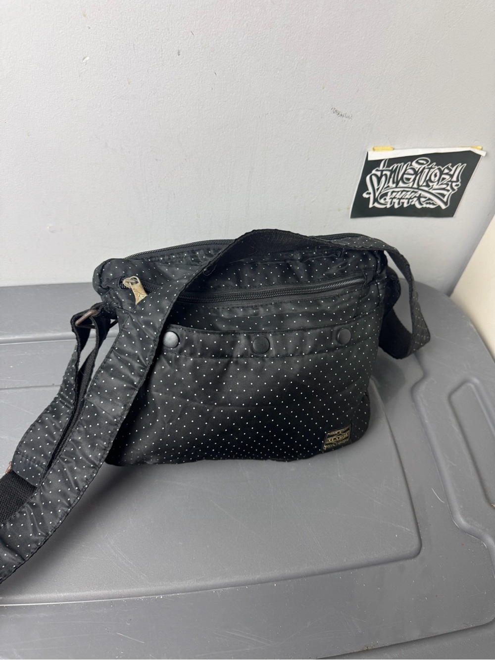 Xlarge - Porter Style Bag - Picture 3 of 8